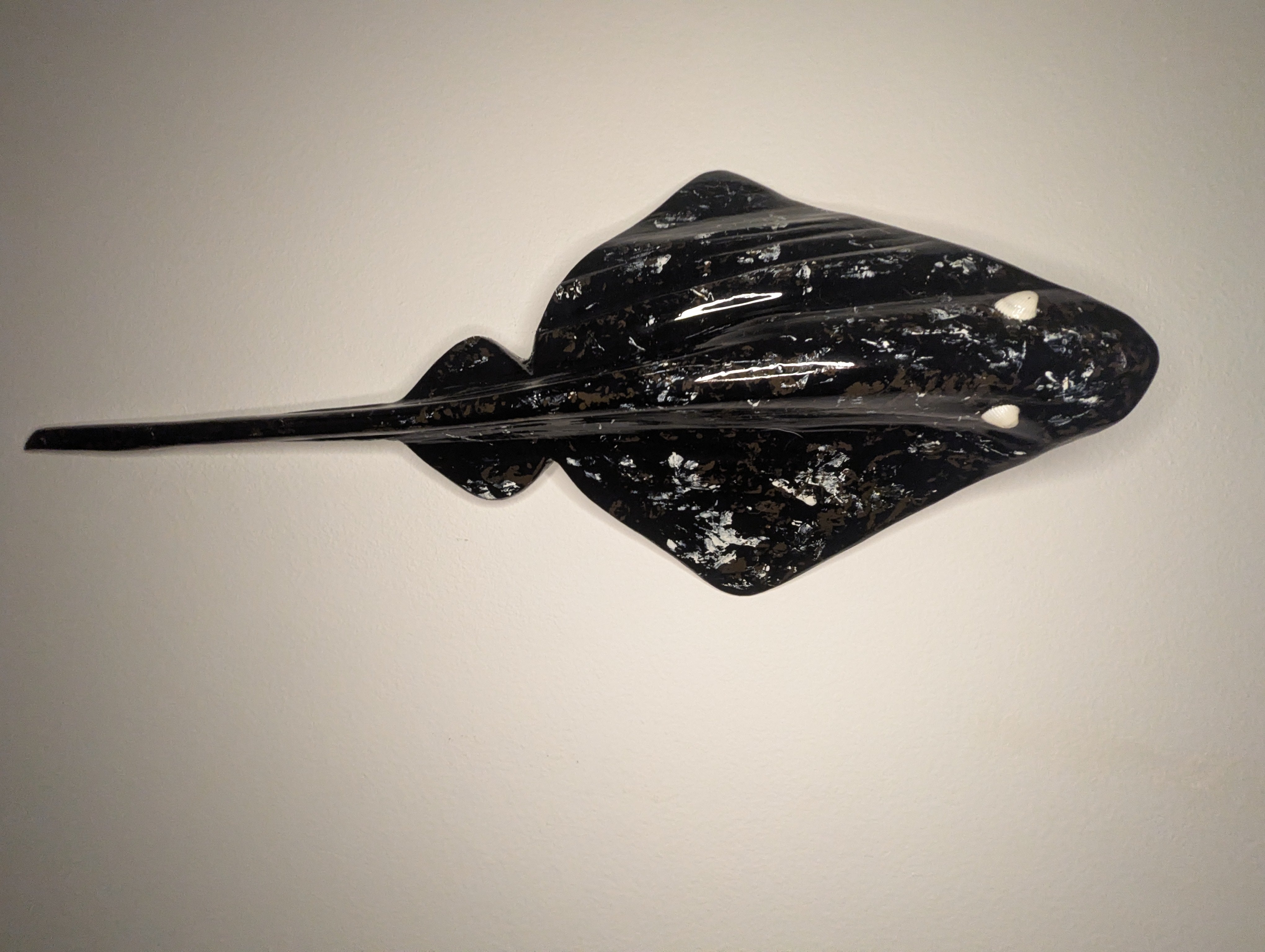 Cosmic Abyss Lazy Ray – Joe Tiki Carvings
